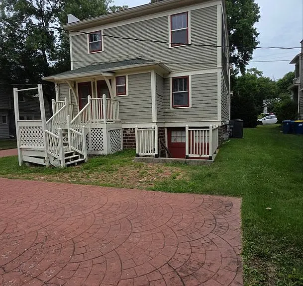 Beautiful 2BR 1BA unit w/ Covered Porch in Downtown Liberty — Photo 24