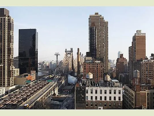 Sold by Stribling | media 18