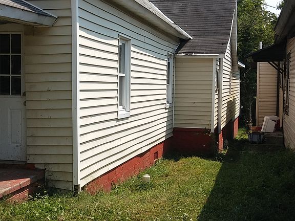 3rd image of 406 James Ave