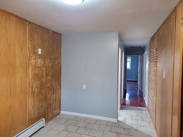 218 Allen Ave — Photo 17