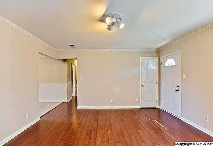 Gazette Dr SW — Photo 3