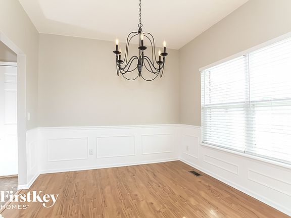 5th image of 962 Balsam Wood Ln
