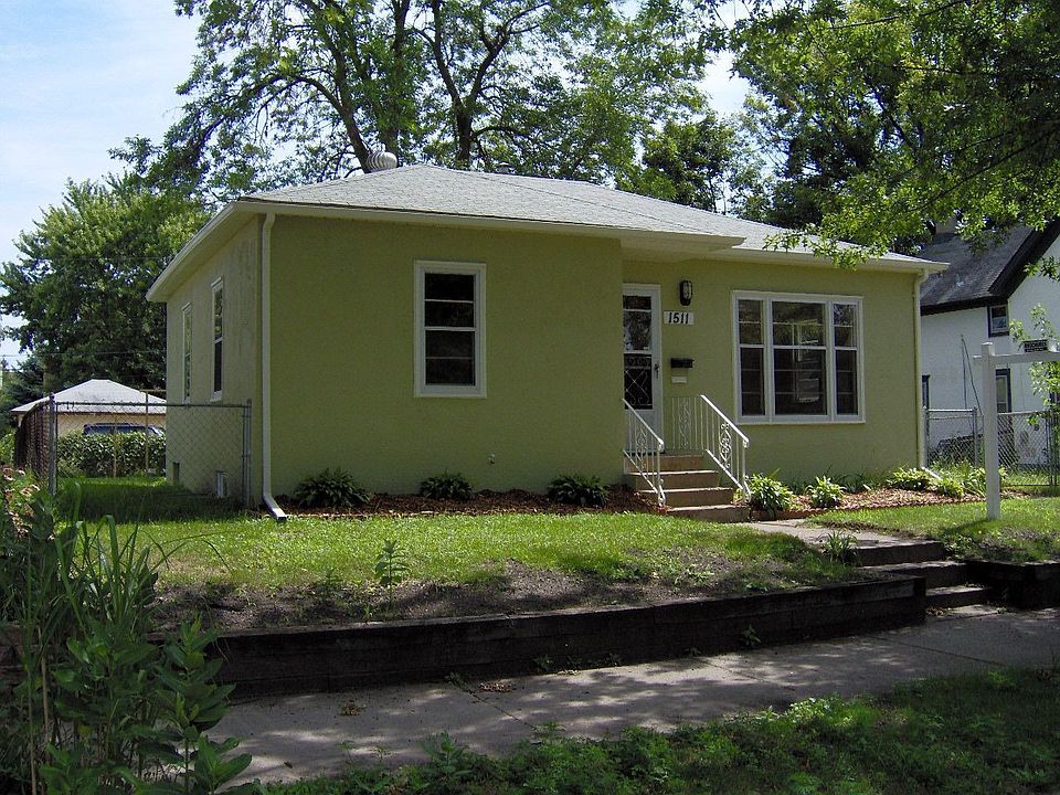 Charming NE Bungalow