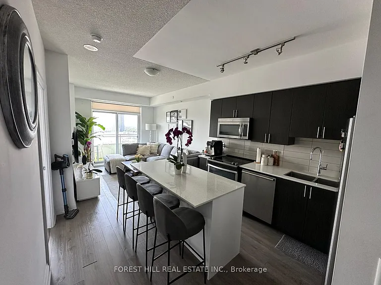 7890 Bathurst St #1706 — Photo 6