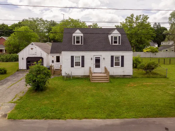 38 Bonnybriar Road, South Portland, ME 04106