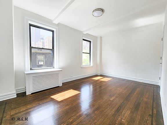 3rd image of 156 E 37th St APT 7C