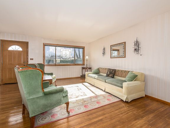 3rd image of 170 Westmere Rd