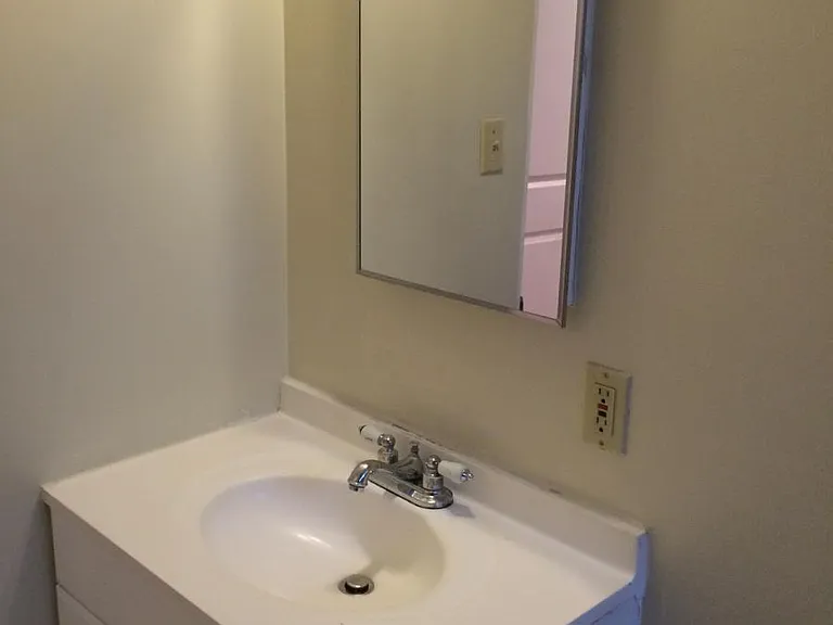 645 Fairview Ave #2 — Photo 6