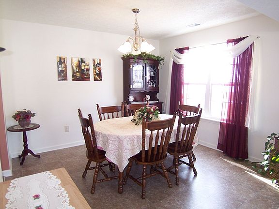 4th image of 8445 Templederry Dr