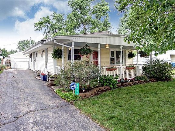 2nd image of 2360 Rand Ave