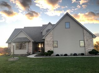 7703 E 400 S, Hamilton, IN 46742