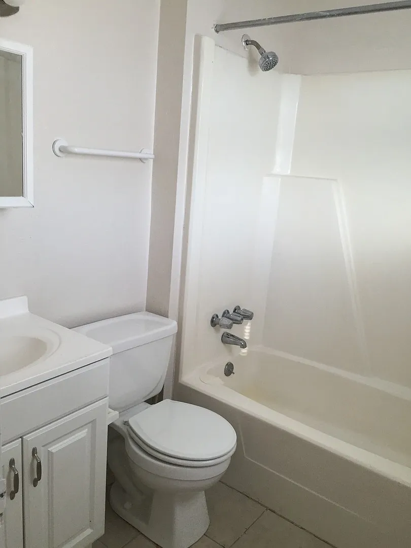 2312 Harvard Ave. — Photo 4