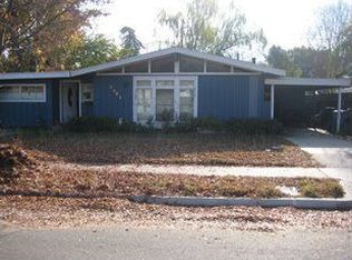 2622 E Lansing Way, Fresno, CA 93726