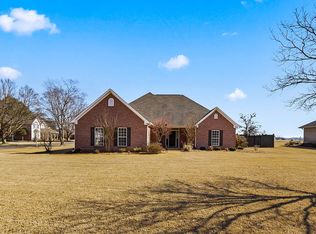60079 Chickasaw Dr, Amory, MS 38821