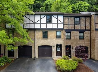 205 Newton Sq, Coraopolis, PA 15108