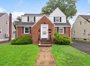 3-17 31st St FLOOR 1, Fair Lawn, NJ 07410