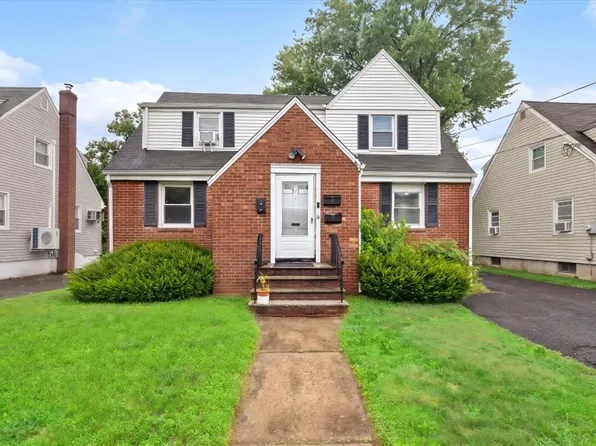 3-17 31st St Floor 1, Fair Lawn, NJ 07410
