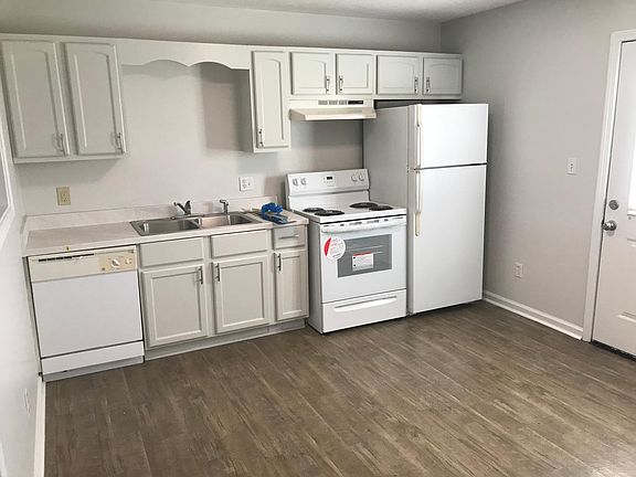 4th image of 100 Murphy Rd