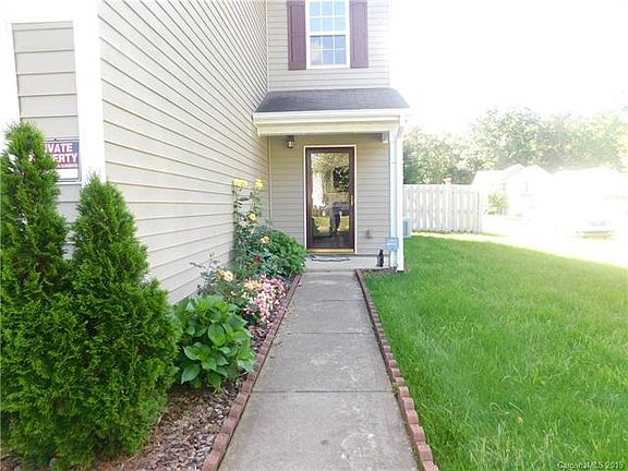 3rd image of 5000 Wallace Creek Ln