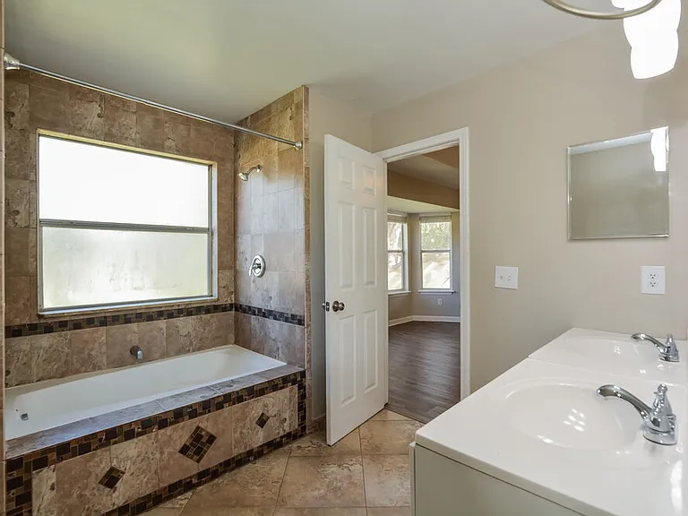 2233 Grand Tree Ct — Photo 13