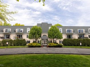 1851 King James Pkwy APT 113, Westlake, OH 44145