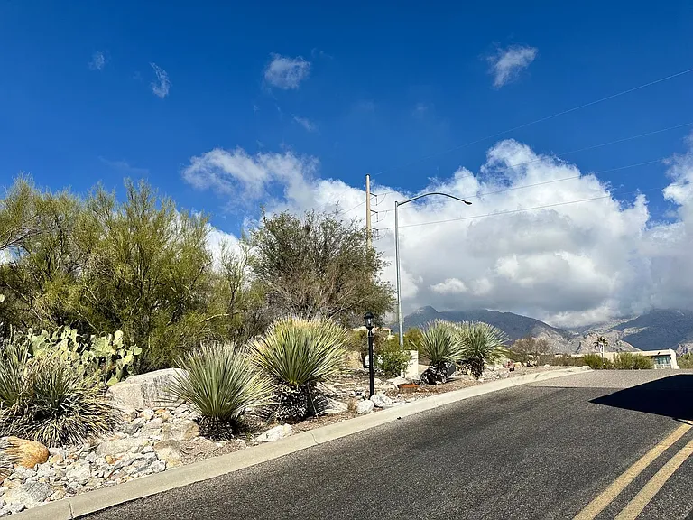 5731 E Paseo Del Cenador — Photo 13