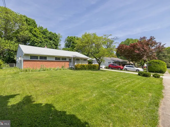 3651 Naamans Dr, Claymont, DE 19703