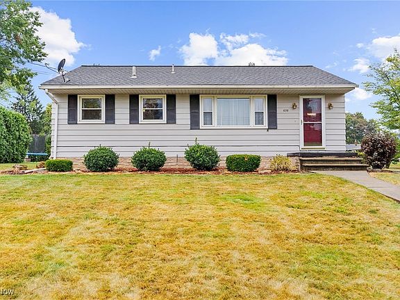 3rd image of 638 Gary Dr