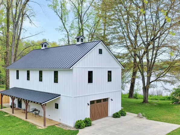 59351 Shafer Brothers Rd, Three Rivers, MI 49093
