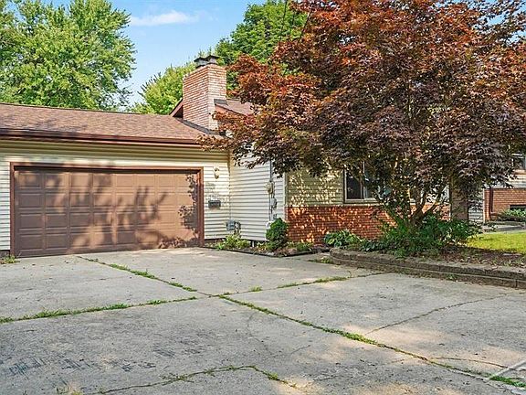 2nd image of 209 Westview Dr