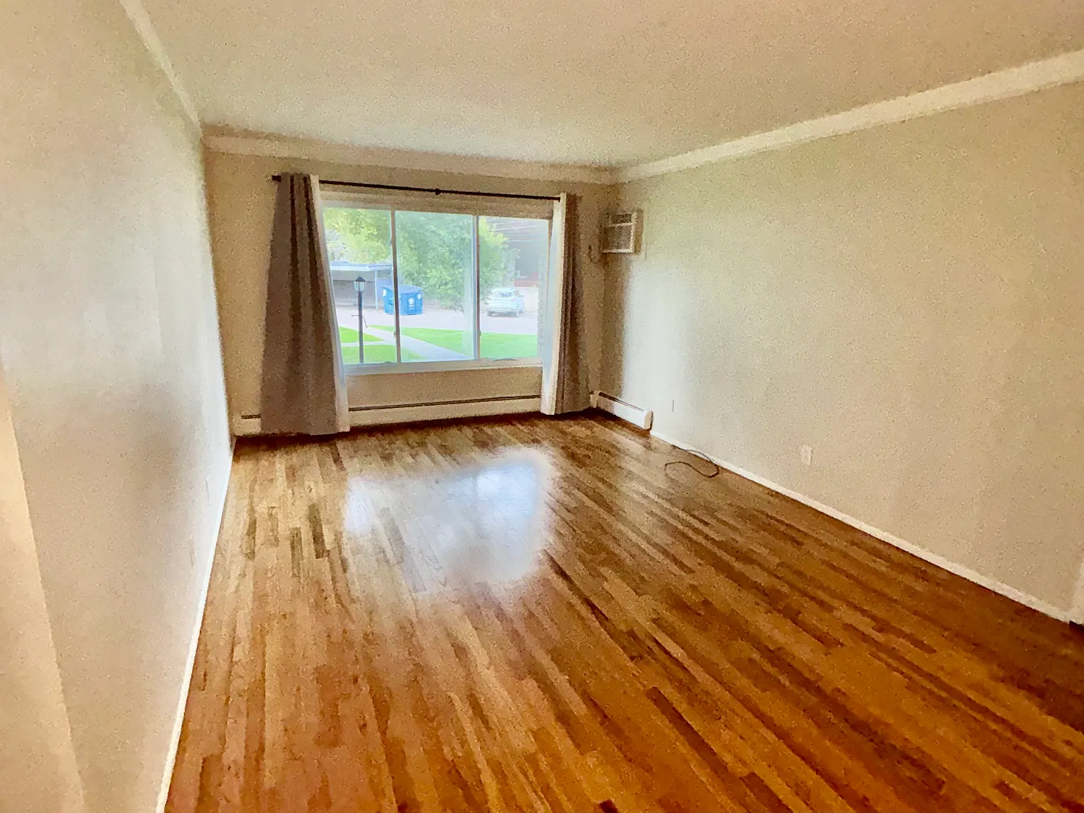 1 bed, 646 sqft, $975 — Photo 4