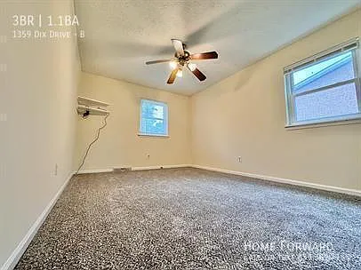 1359 Dix Dr #B — Photo 7