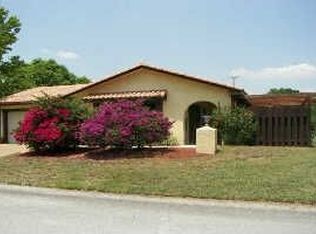 28 Juniper Dr, Davenport, FL 33837