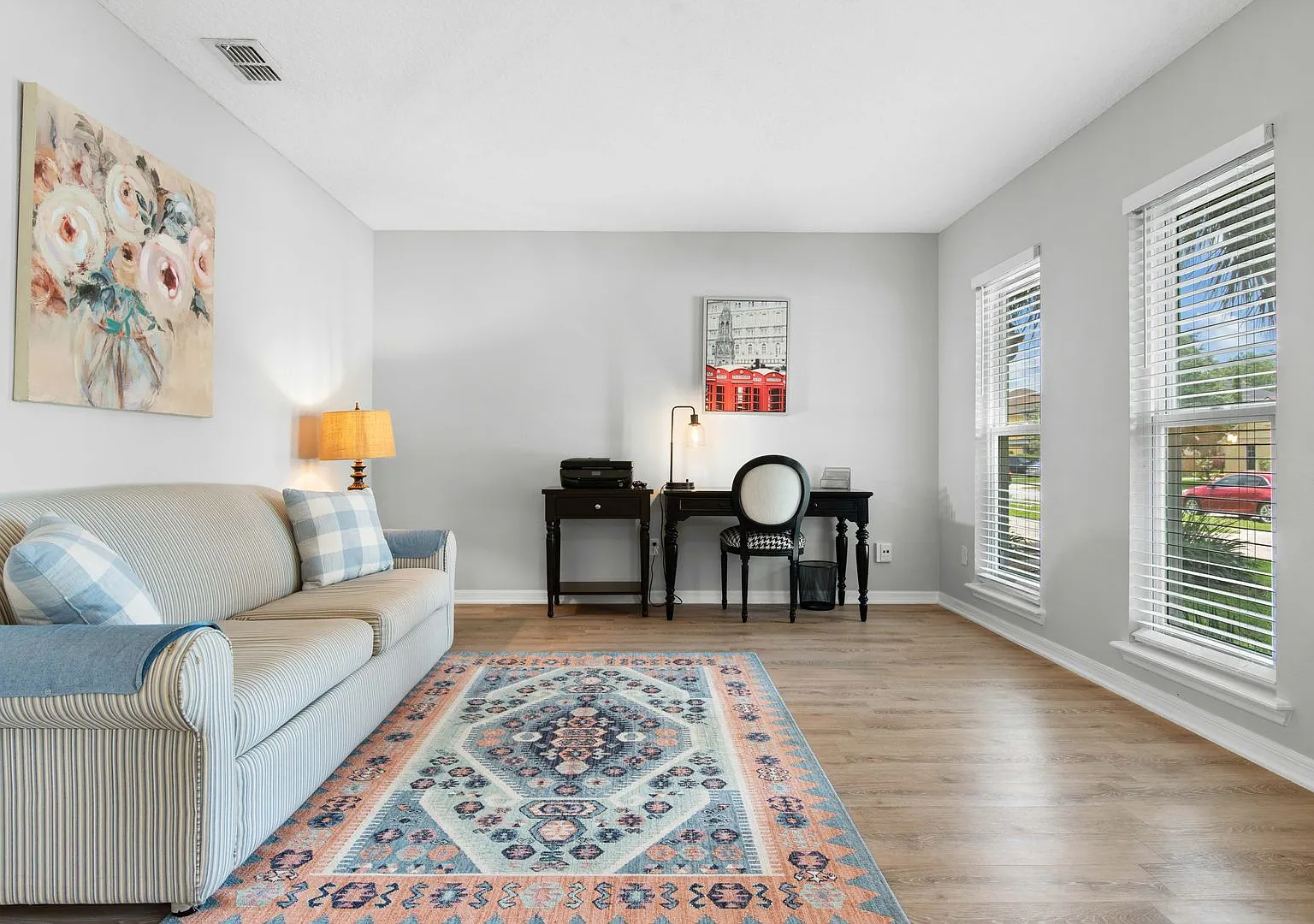 Cul-de-Sac Home with Fenced Backyard, Screened Porch & Lawn Care Included — Photo 4