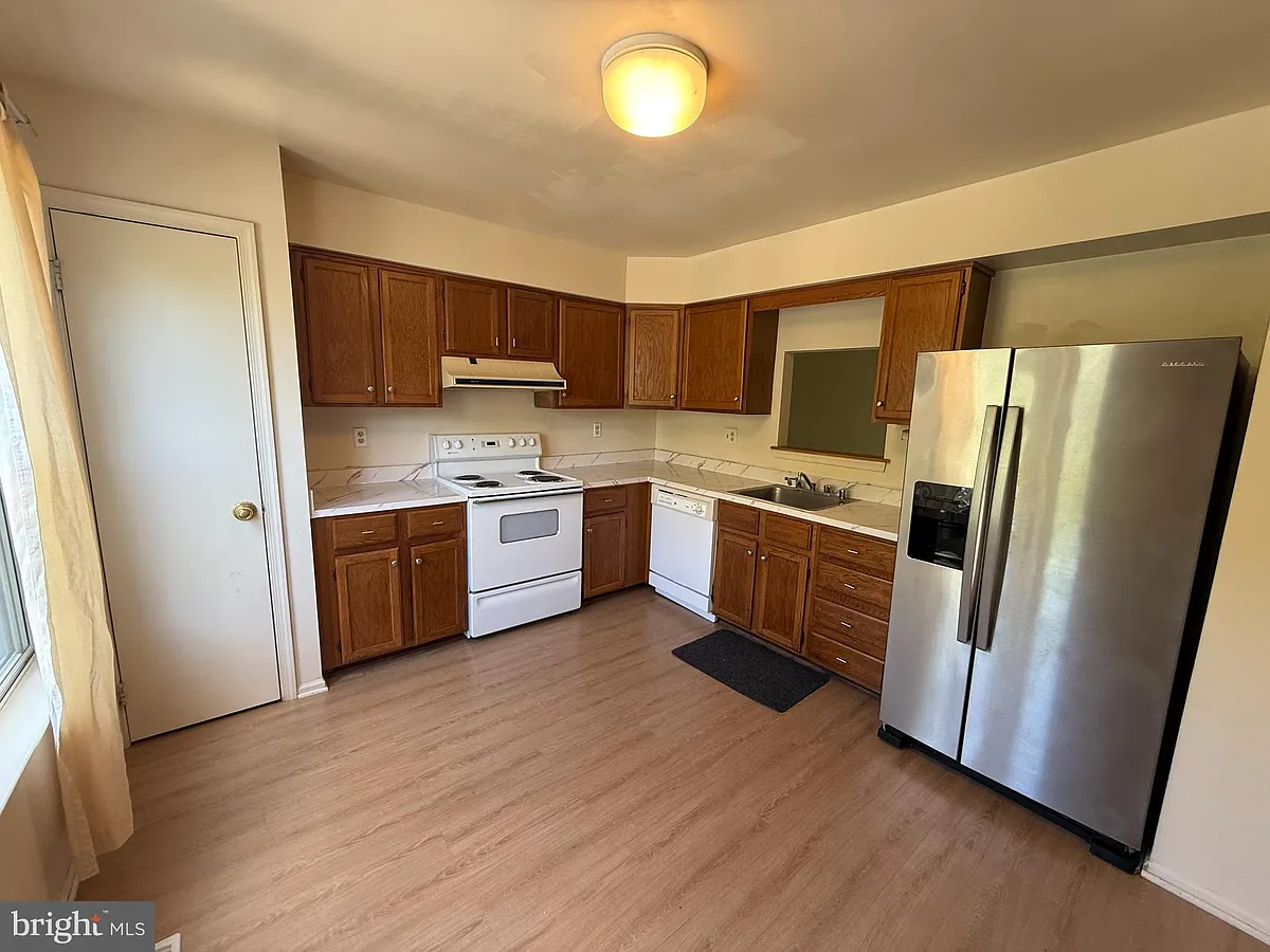Building Photo - 4711 Leyden Way