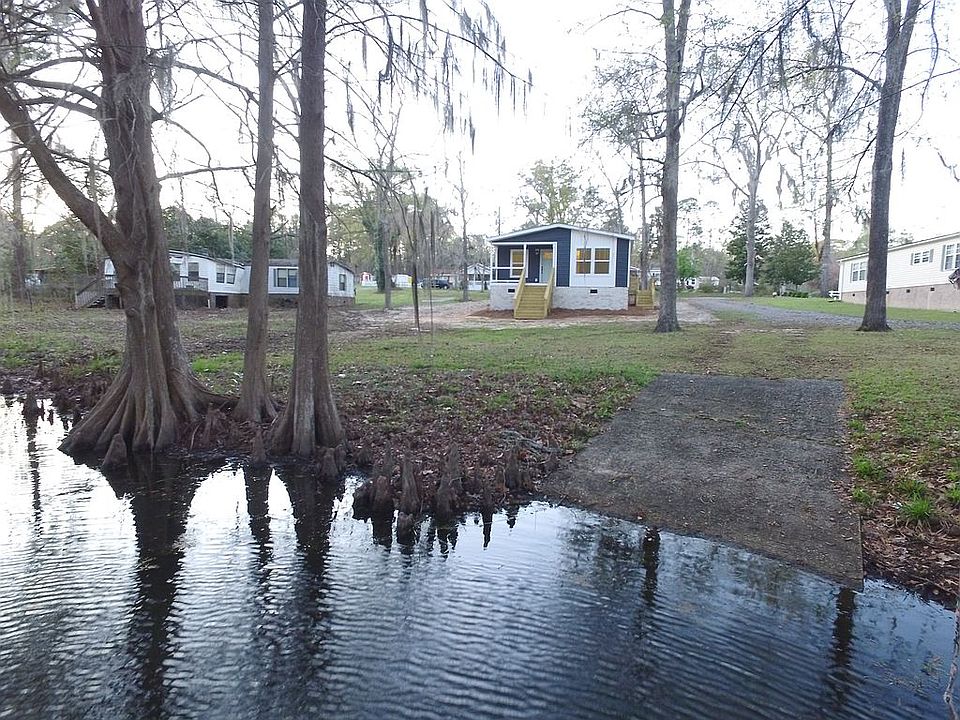 1st image of 569 Stumphole Rd