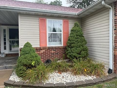 2nd image of 210 Baywood Ct