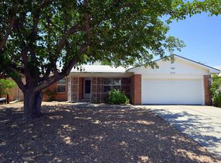 2717 E 19th St NW, Albuquerque, NM 87104