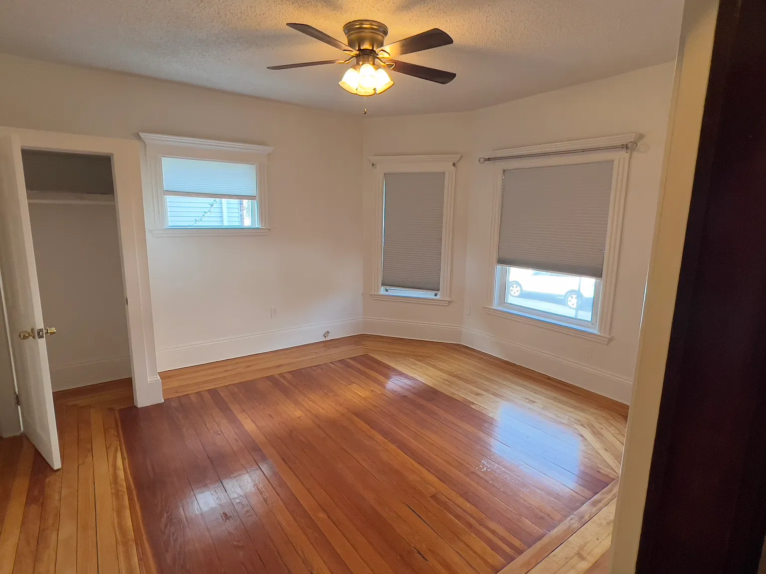 3 bed, $3,400 — Photo 1