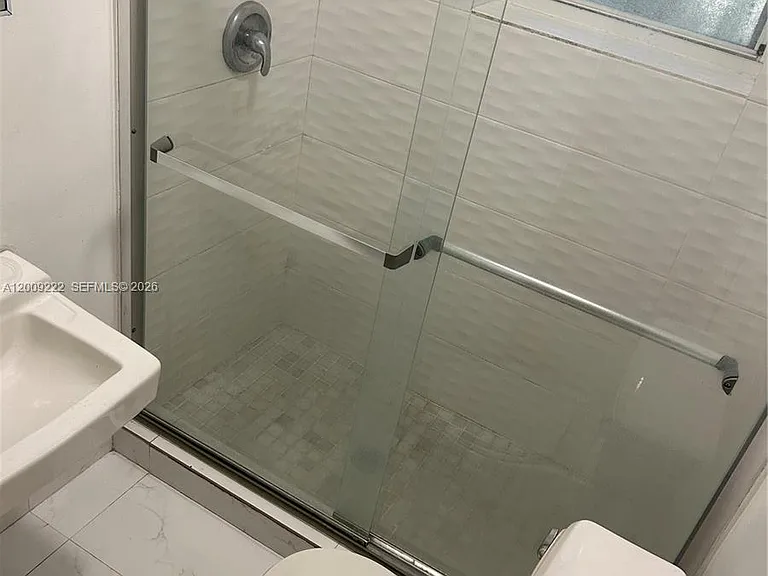 1615 Pennsylvania Ave #9 — Photo 14
