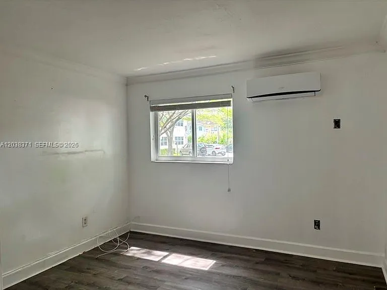 1014 Salzedo St #103 — Photo 7