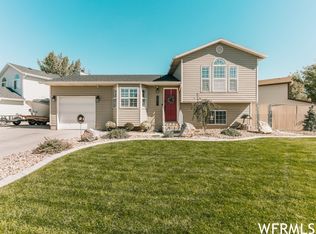 6831 S Fox Ridge Way, West Jordan, UT 84081