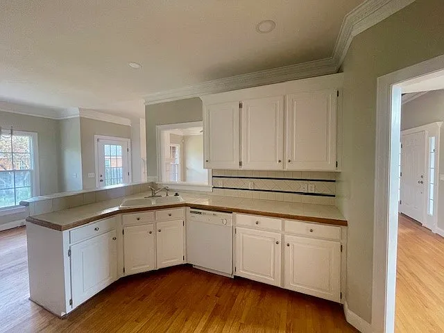 3023 Pointe Dr — Photo 5