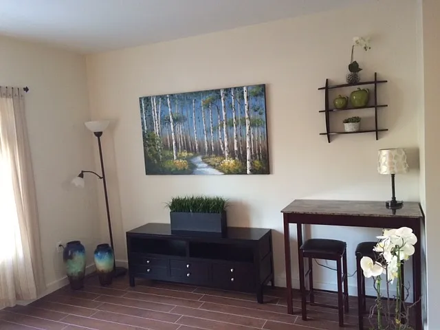 Fairchild Apartments — Photo 19