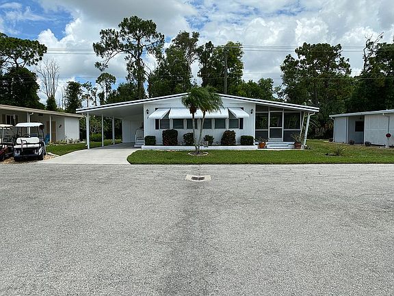 2nd image of 7 Largo Ct