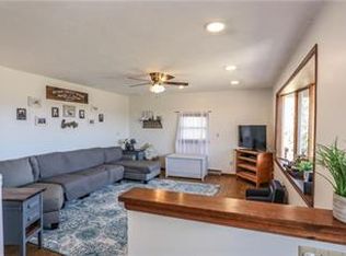 3977 Cedar Dr, Walnutport, PA 18088