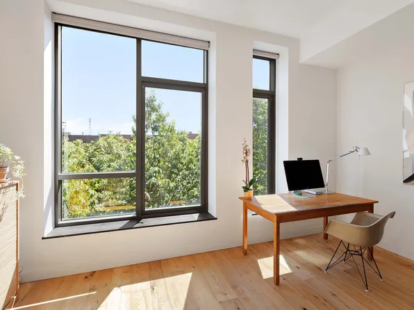 27 Clermont Avenue image 12 of 18