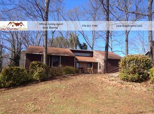 560 Rock Shadow Ct, Stone Mountain, GA 30087