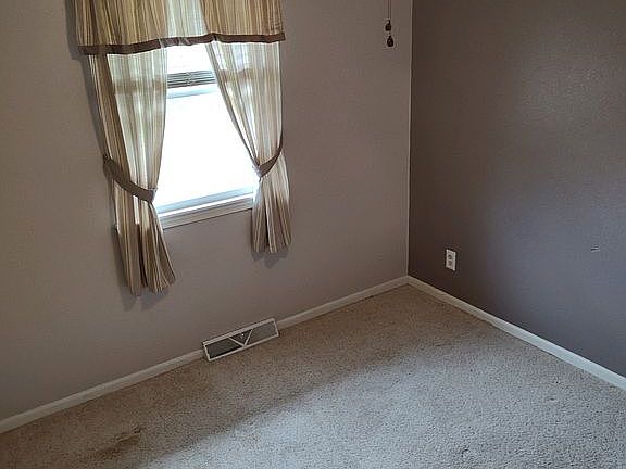 5th image of 539 Callaway Dr