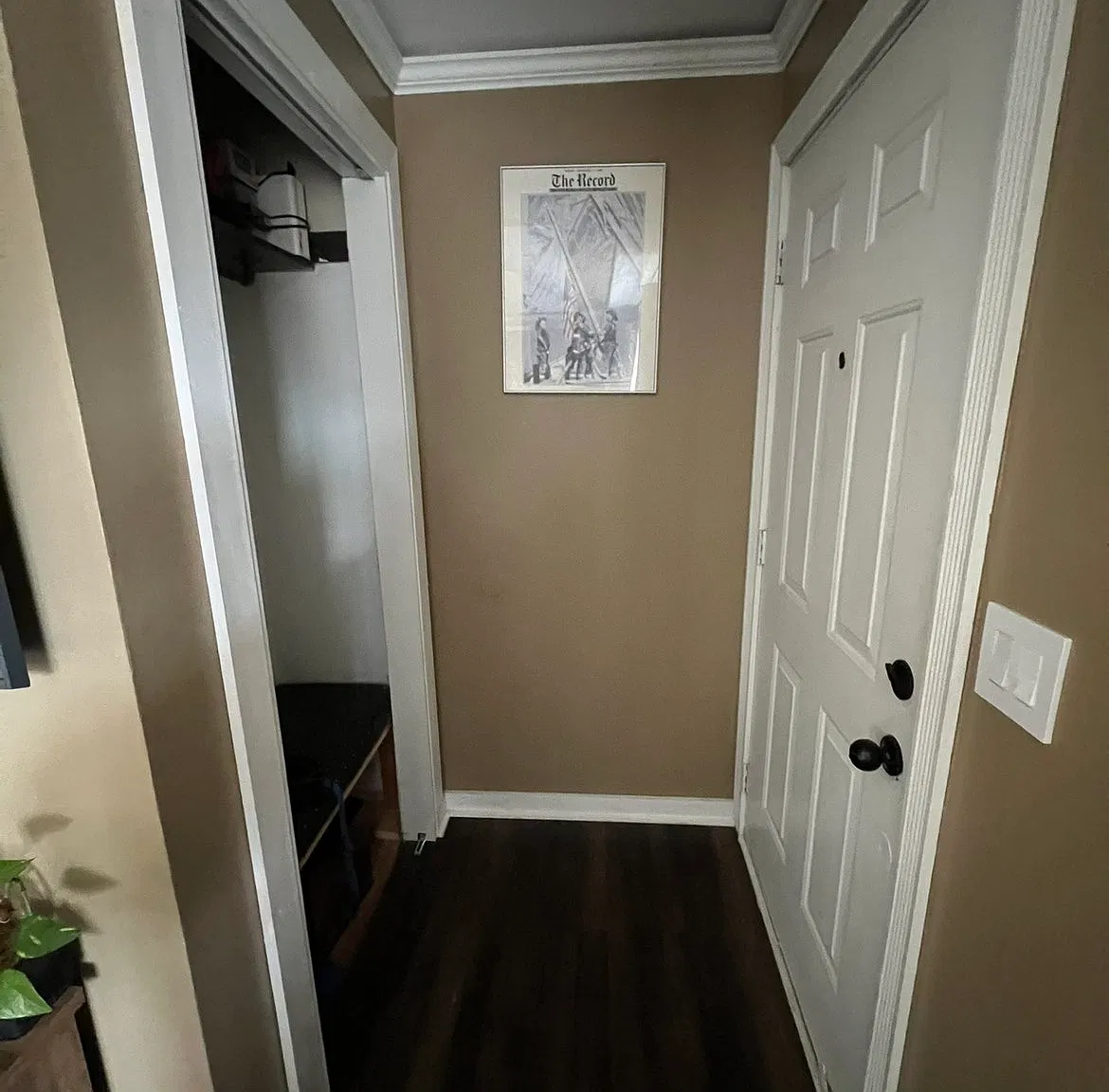 2 bed, 900 sqft, $2,100 — Photo 2